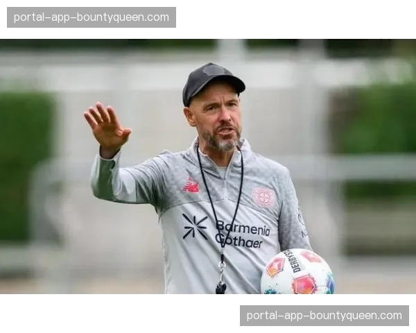 消息:赛前发布会:滕哈格回应更衣室不和传闻