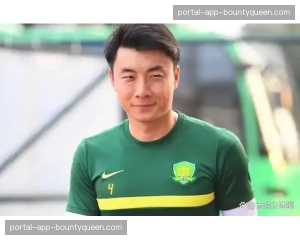 通讯:从边后卫到中后卫——专访完成转型的国安球员李磊 通讯:从边后卫到中后卫——专访完成转型的国安球员李磊